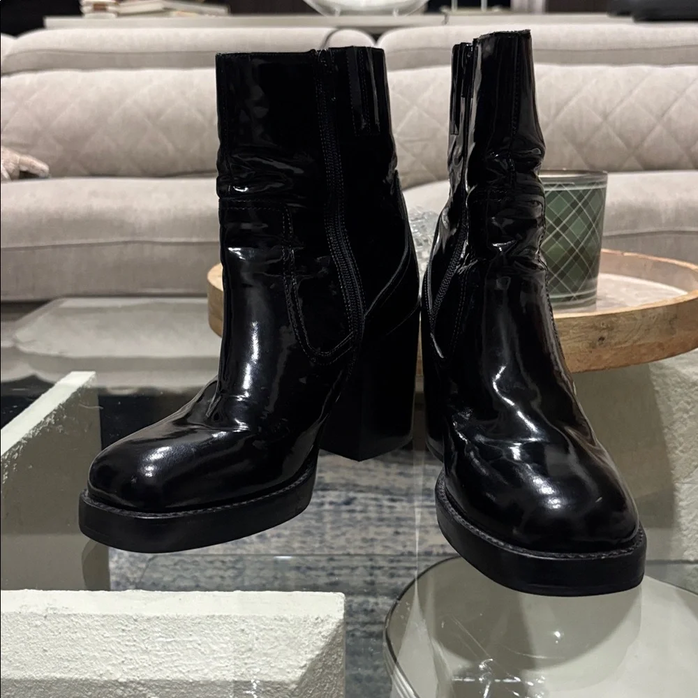 Jeffery Campbell Black Patent Chunky Heel Maxen Bootie Size 9.5